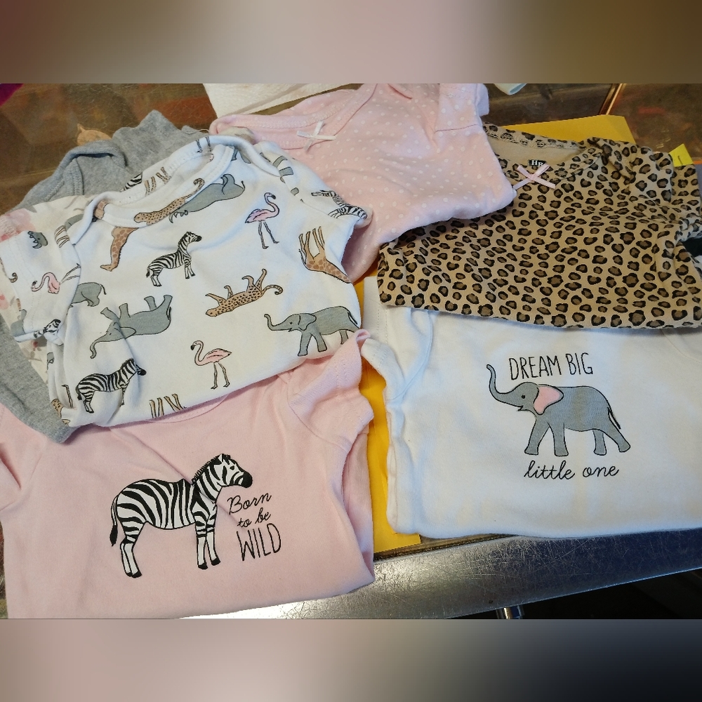 6 onesie. Jungle theme girl
